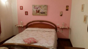 LA CASA ROSA - GRAZIOSO BIVANO CON POSTO AUTO Monserrato